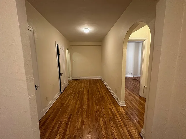 New King Edward Apartments — Photo 97
