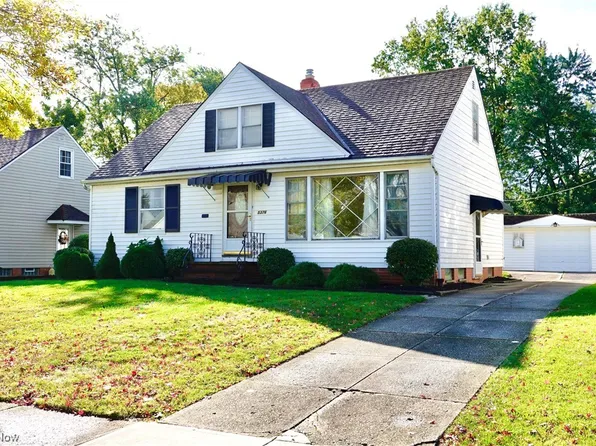 5376 Huron Rd, Lyndhurst, OH 44124