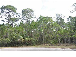 2nd image of 2027 Seminole Ln