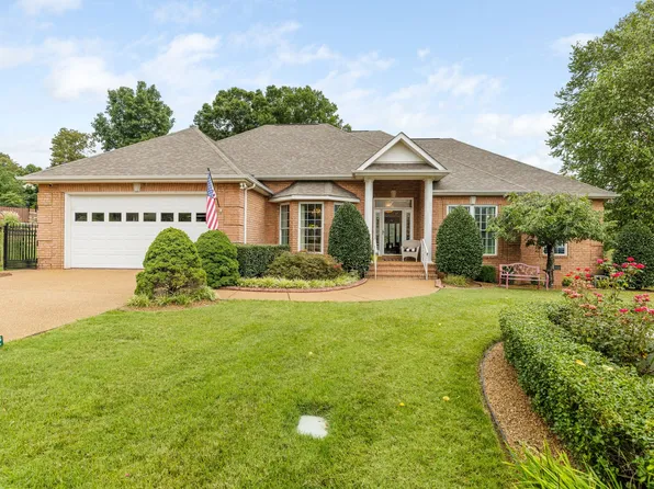 116 Courtside Ln, Tullahoma, TN 37388