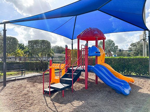 5th image of 3800 Davie Road Ext #3302