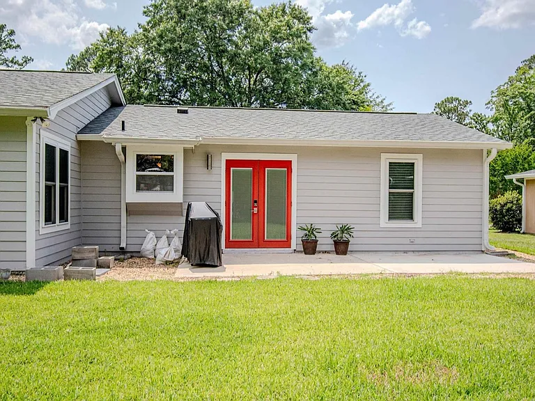 3229 Hester Dr — Photo 11