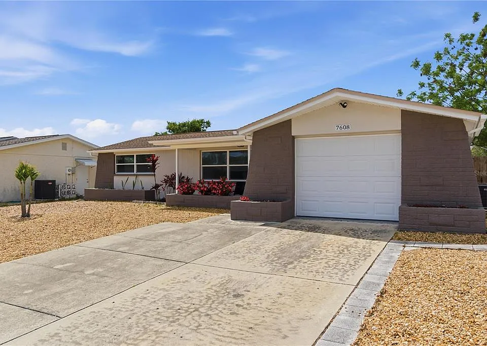 7608 Sue Ellen Dr