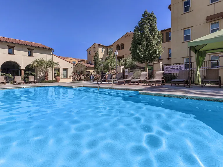 Paseos At Magnolia Luxury Apartments Homes — Photo 37