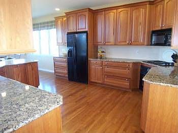 4th image of 6 Persimmon Dr