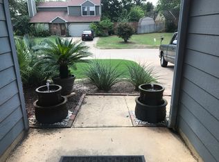 3514 Riverview Dr, Corinth, TX 76210