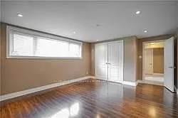 12 Lochinvar Cres — Photo 10