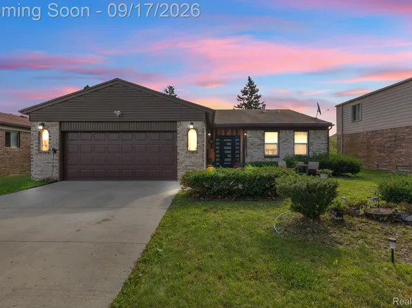 200 Rosemary St, Dearborn Heights, MI 48127