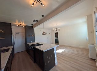 300 N Bonnie Brae St, Los Angeles, CA 90026