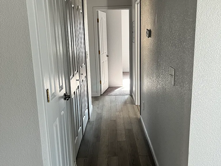 Shasta Ave — Photo 5