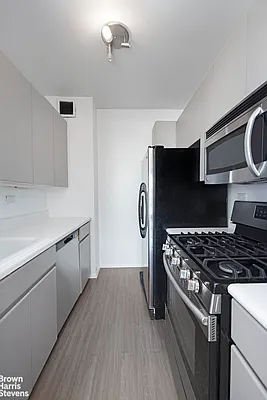 Rented by Brown Harris Stevens | media 3