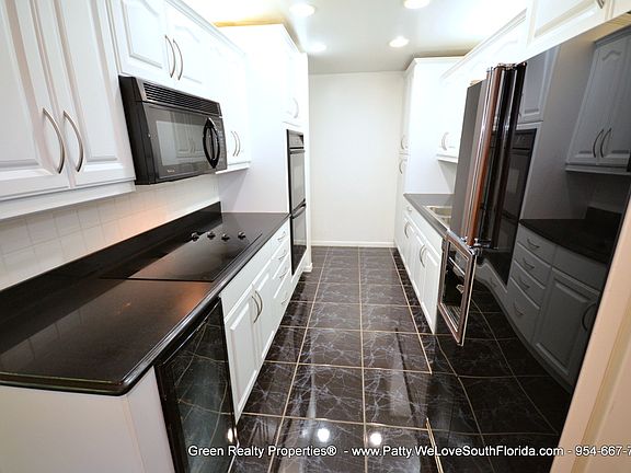 3rd image of 10226 SW 53rd St