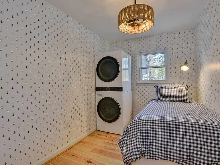 1136 Jamaica Ave — Photo 23