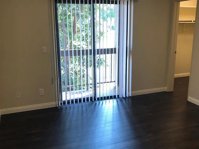 1127 Winchester Ave #4 — Photo 13
