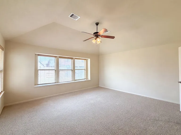4715 Autumn Pine Ln — Photo 15