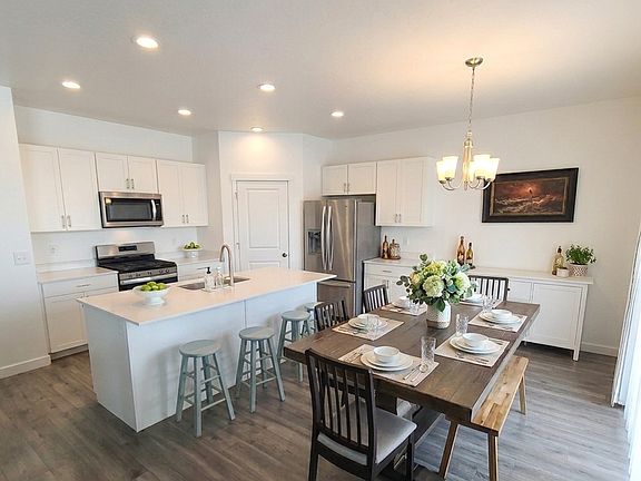 Main Floor: Kitchen and Dining Room