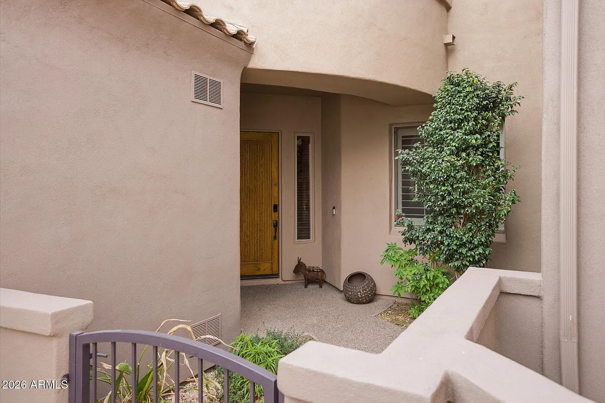 Building Photo - 19475 N Grayhawk Dr #1060