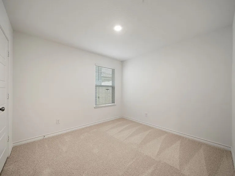 1115 Pigeon Ln — Photo 23