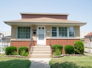 4622 Scott St, Schiller Park, IL