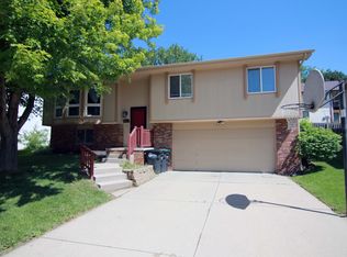 8923 N 83rd Ave, Omaha, NE 68122