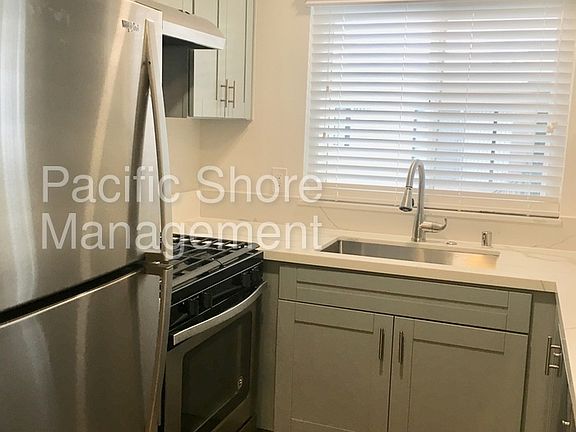 4th image of 4178 32nd St APT 08