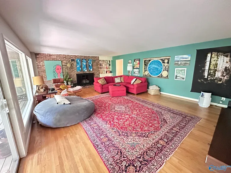 2210 Briarcliff Rd SE — Photo 3