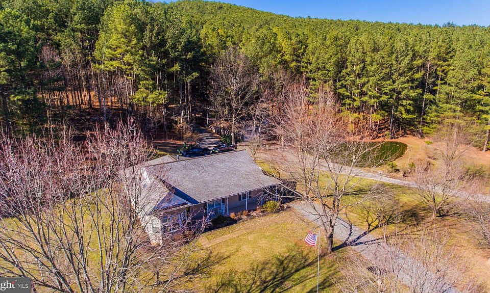 1st image of 340 Red Hille Way