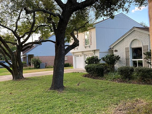 Recently painted house with new shutters. Trees recently trimmed allowing in plenty of light.