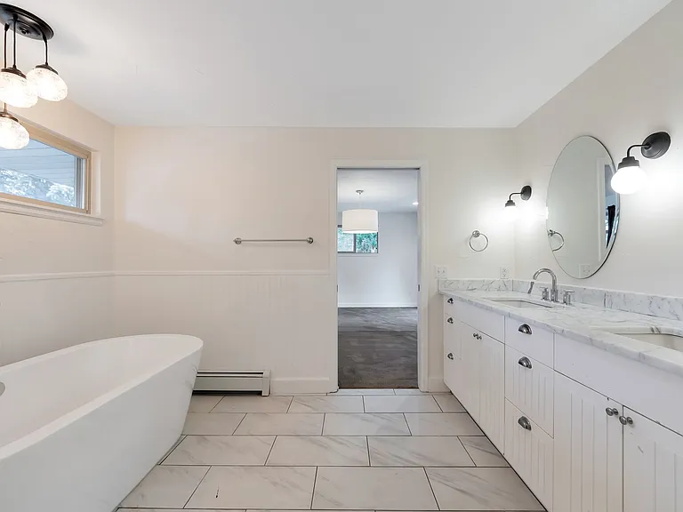 4487 W Berry Ave — Photo 17