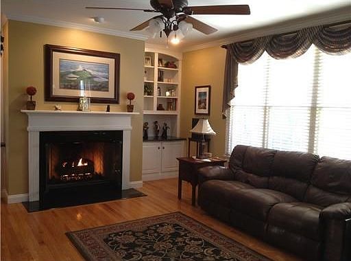 2nd image of 115 Allison Ct