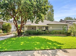 1956 N Roosevelt Ave, Altadena, CA 91001