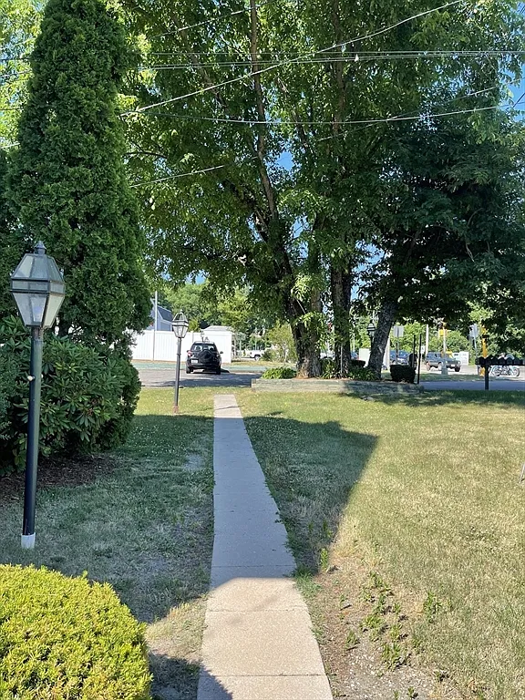 2 bed, 1.0 bath, 1000 sqft, $1,975 — Photo 3