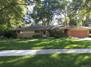 17315 Kinross Ave, Beverly Hills, MI 48025
