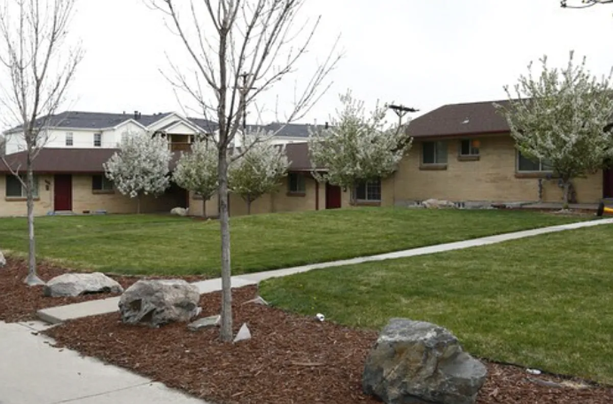 Building Photo - 752 N Vrain St