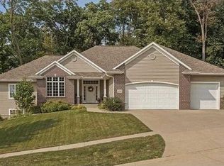 4618 Wendy Lee Ln NW, Cedar Rapids, IA 52405