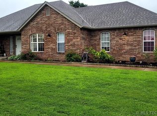 9707 N 99th East Ave, Owasso, OK 74055