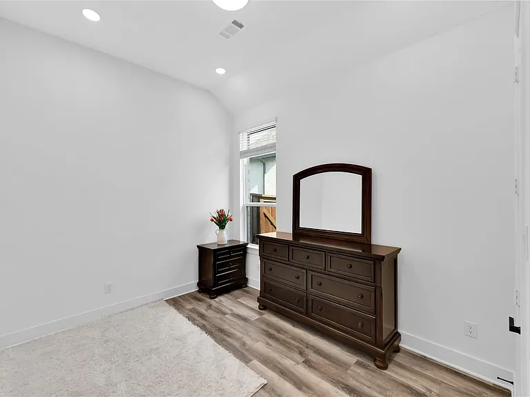 6720 Stags Run — Photo 13