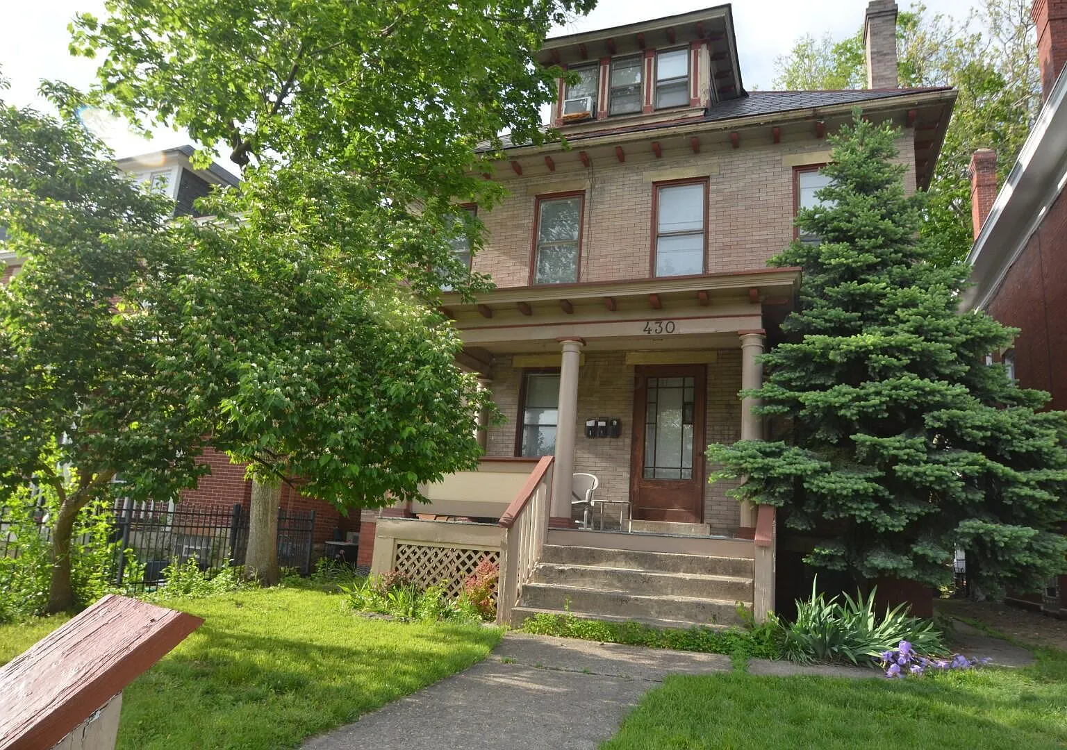 1 bed, 1008 sqft, $1,695 — Photo 1