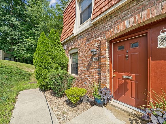 2nd image of 733 Pennsbury Blvd