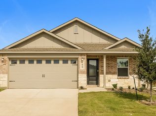 100 Wild Rose Dr, Balch Springs, TX 75181