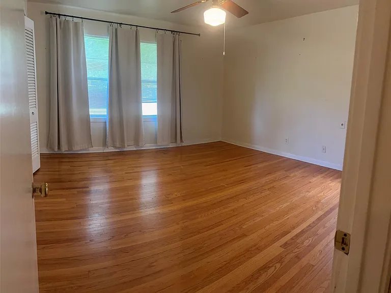 4713 Saxon St — Photo 14