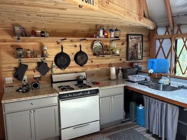 1100 Essex, Essex, MT 59916