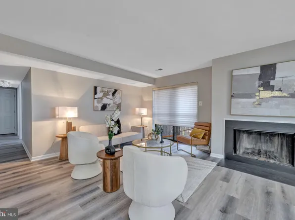 3436 Summit Ct NE #3436, Washington, DC 20018