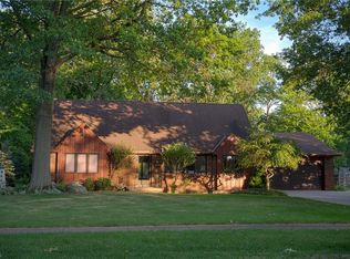 32587 Greenwood Dr, Avon Lake, OH 44012
