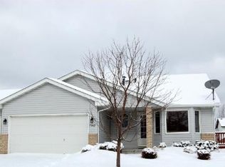 7142 37th Street Ct N, Oakdale, MN 55128