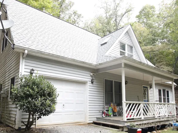 29 Comfort Rd, Sylva, NC 28779