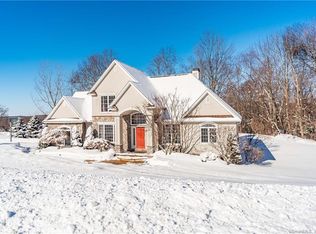 31 Ridgecrest Dr, Wolcott, CT 06716