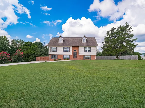 84 Amberwood Dr, McMinnville, TN 37110