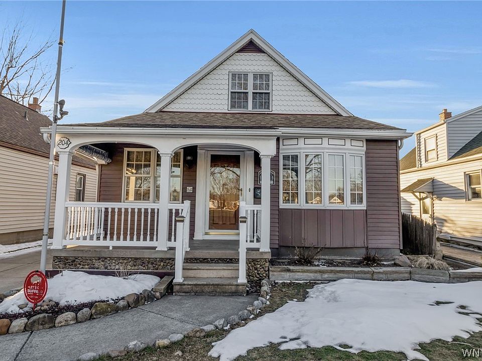 1st image of 204 Lyndale Ave