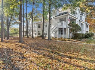 724 Inlet Quay APT D, Chesapeake, VA 23320